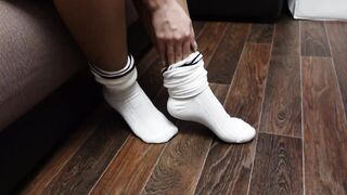 Schoolgirl Show Feet in Knee Socks and Change Dress knee socks Nylon Pantyhose foot fetish