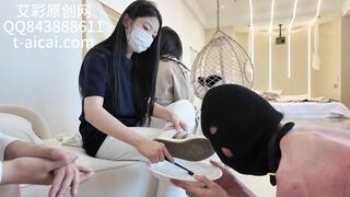 群体残忍暴虐瘦狗