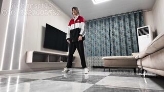 国产男M女S调教系列【与精神小妹那些年】被上学的妹妹羞辱二