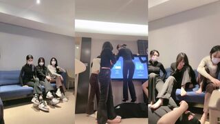 【虞姬S】131_大生带素人同学46分钟_4S素人大学生S_骑马转胯脏鞋臭袜轮流舔全体重踩踏塞嘴