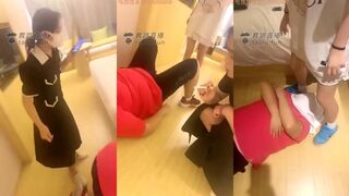 #西怡【西怡_】双主_首调_肥_母狗，踹裆，耳光，口水，sp，各种欺负，结尾有_圣水，求饶