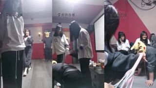 被精神小妹群虐史上最爽一次