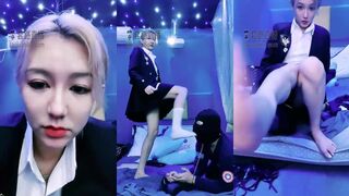 丝洛 包间训练贱狗舔脚