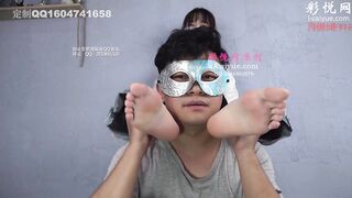 南国原创_071_实习老师小韵S美脚崇拜，舔白嫩大脚丫!_