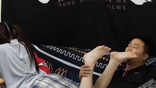 第5风格 日常 在沙发上舔 00后 嫩脚