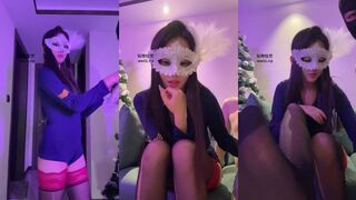 41095【04情侣主】亲表妹首次足榨调教_性感黑丝诱惑虐掐乳坐脸窒息_—_视频