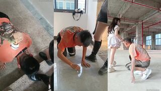 双主学校户外玩老师