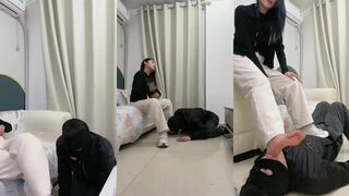 乔伊 跪下 领奖