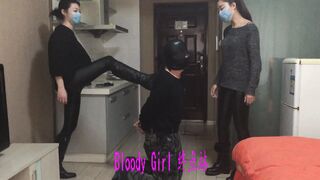 空乘文文联合闺蜜一同惩罚变态尾随大叔