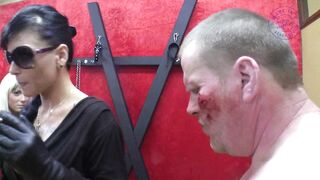 Hard faceslapping and facebusting.wmv