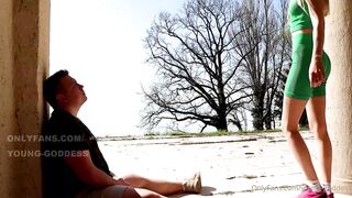 (2022-05-29) Birds are chirping, the sun is shining and my ass is being w.__1.m4v