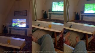 (2022-03-23) Just chilling with my slave_1.m4v