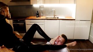 (2022-05-10) Chew my socks, you little bitch_1.m4v