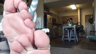 Foot worship POV for foot slaves!