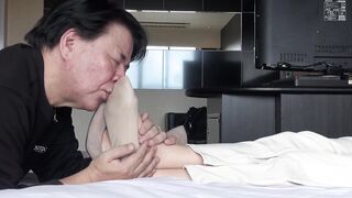 変幻餌罪_BW_8_美人ウエイトレス様ラブホ特別編_超リラックス状態ナマ足舐めつくし_01