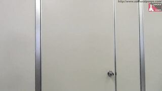 日本双女S羞辱男奴视频_粉衣女王坐脸黄金圣水视频